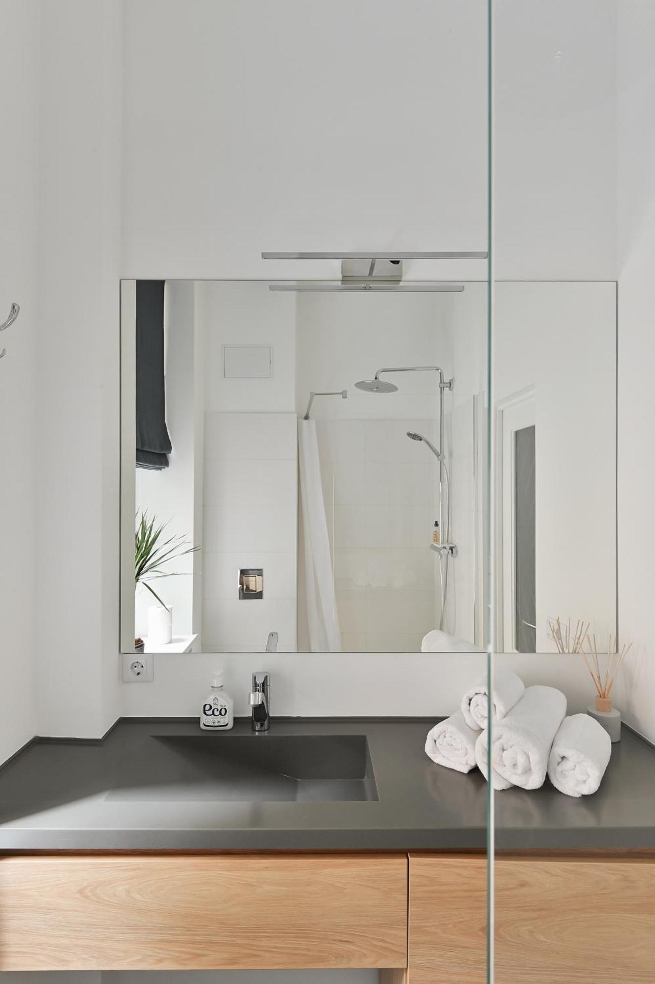 Fantastic Studio Apartment In The Heart Of Rīga Exterior foto